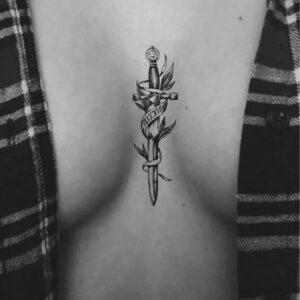 Geçici Kılıç Figürlü Dövme Tatto