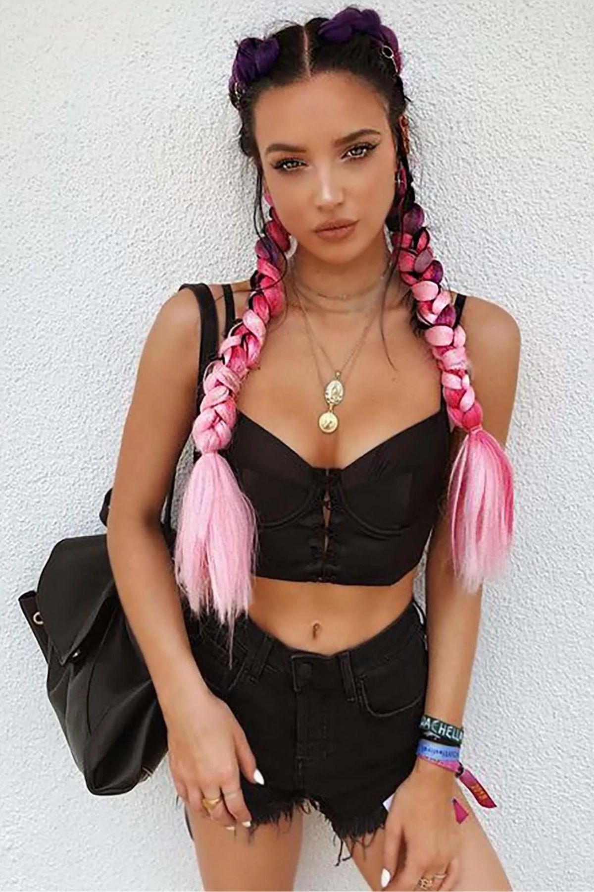 Pembe ve Karışık 3 Renk Ombreli Sentetik Box Braid Afrika Örgüsü Saç – 60 cm, 100 gr