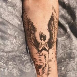 Melek Figürlü Geçici Dövme – Şık Tattoo Modeli